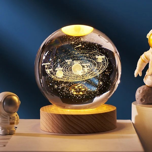 Dayhills | 3D Planet Crystal Ball