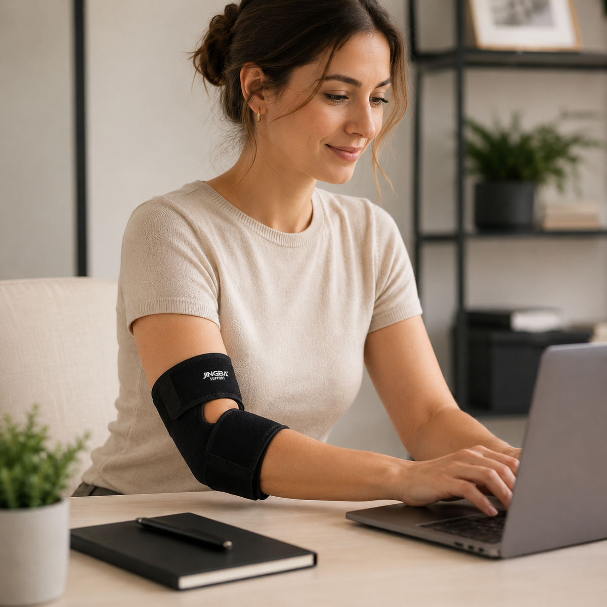 Dayhills | Elbriq Adjustable Elbow Compression Brace