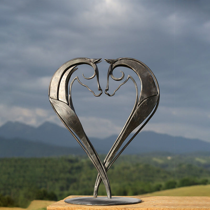 Dayhills | Kiss Horse Sculpture