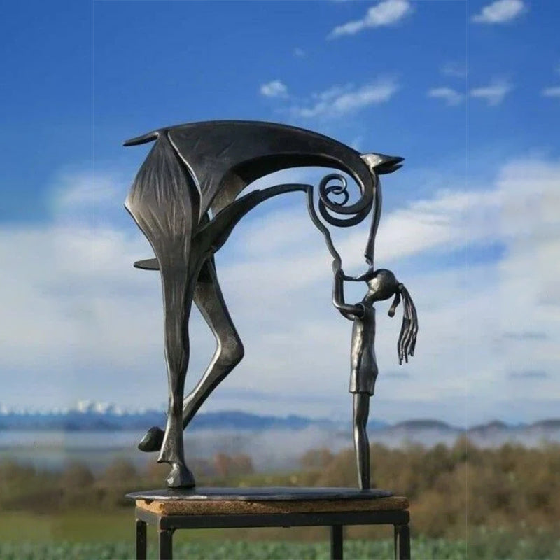 Dayhills | Kiss Horse Sculpture