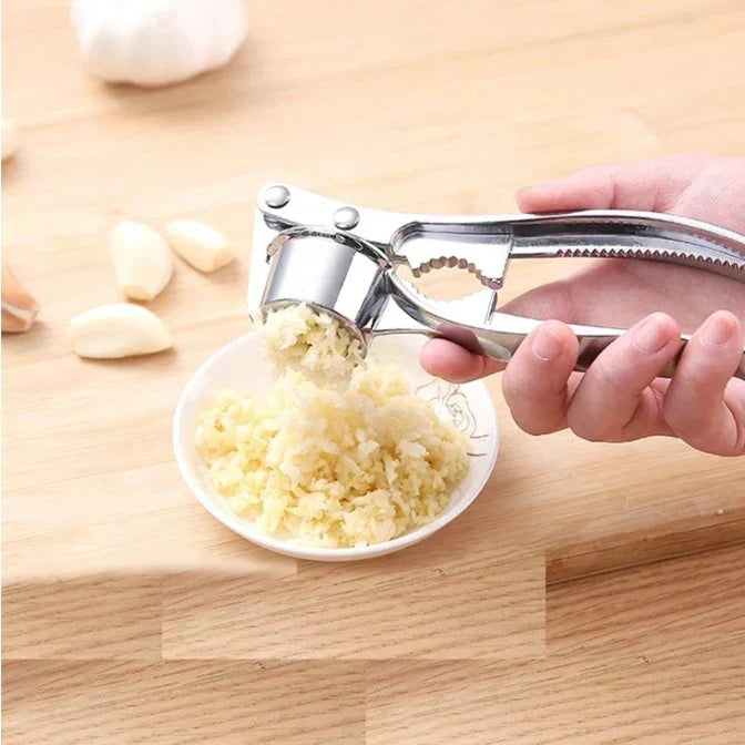 Dayhills | Robust Garlic Press Made of Stainless Steel