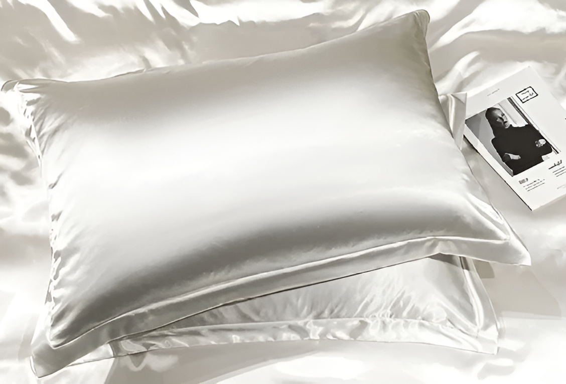 Dayhills | SERENISOFT - Premium Mulberry Silk Bedding Set
