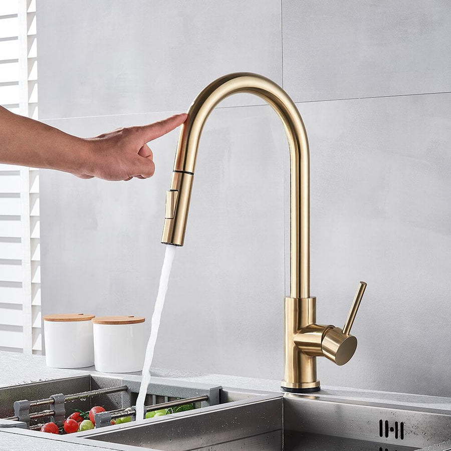 Dayhills | TouchTech Pull-Out Kitchen Tap – Sensor Touchless Mixer Tap with Flexible Spout | Modern Brass Faucet