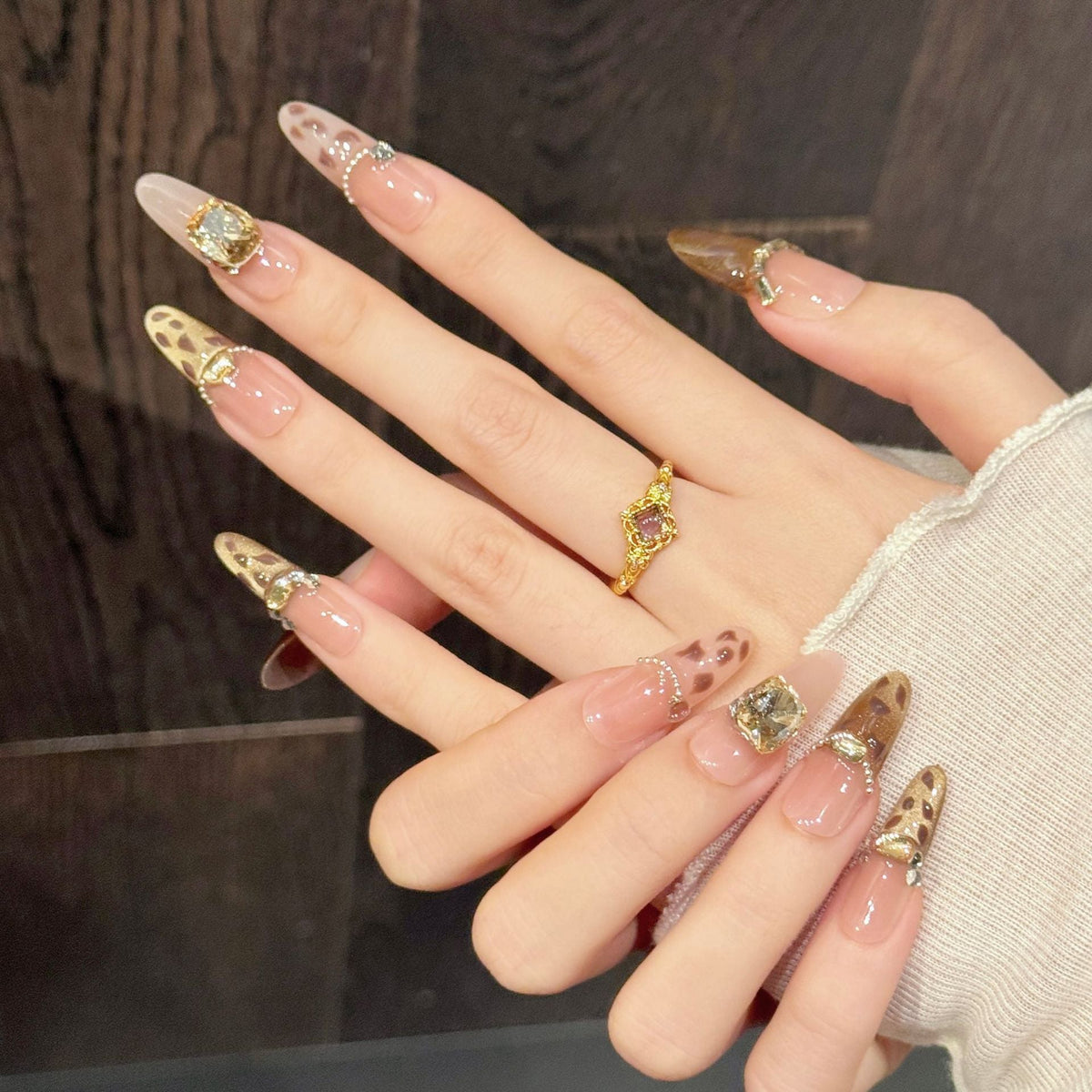 Decorative Press-On Nails