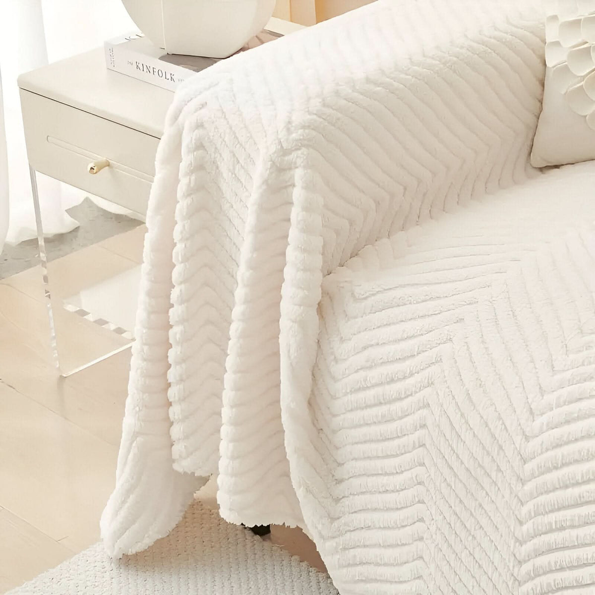 LuxuraWrap Sofa Cover – Non-Slip Pet-Friendly Couch Protector