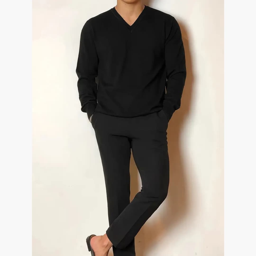 Men's Stylish Long-Sleeved V-Neck Sweater