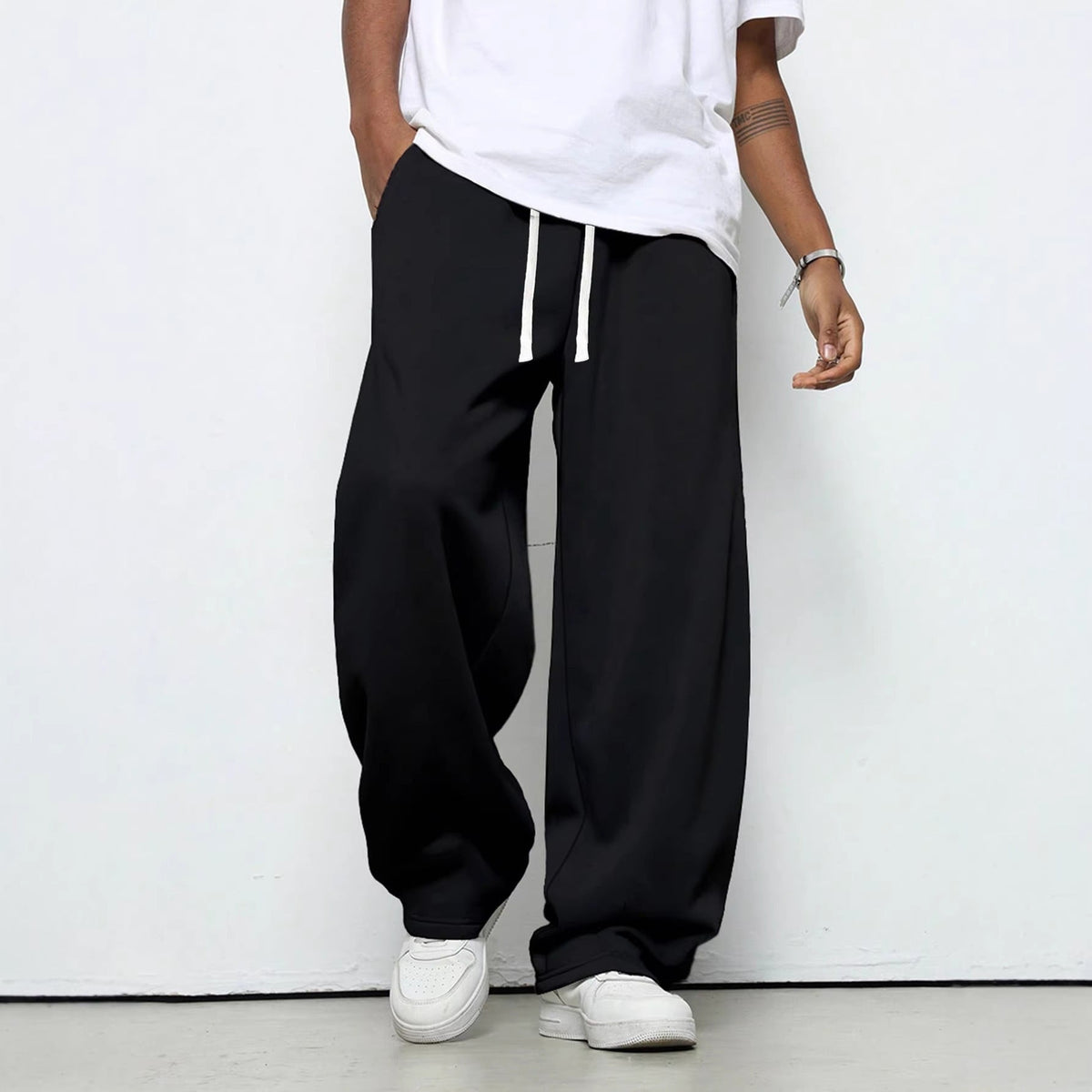 Men's Urban Utility-Style Baggy Joggers with Extra-Wide Legs and Visible Drawstring