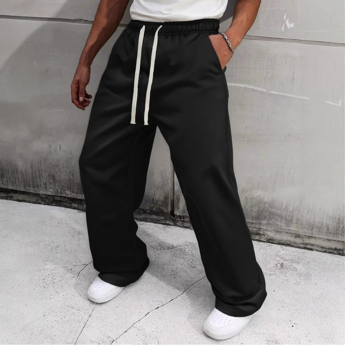 Men's Urban Utility-Style Baggy Joggers with Extra-Wide Legs and Visible Drawstring