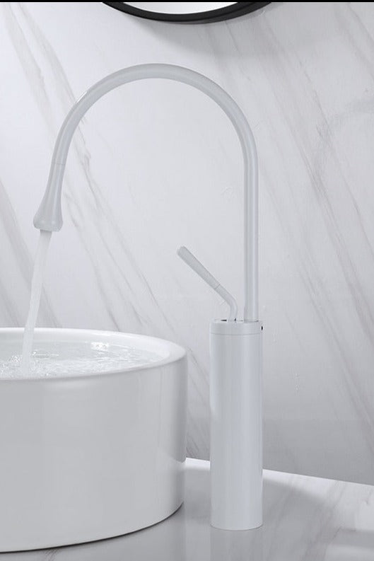StreamSwirl | Elegant Rotating Faucet