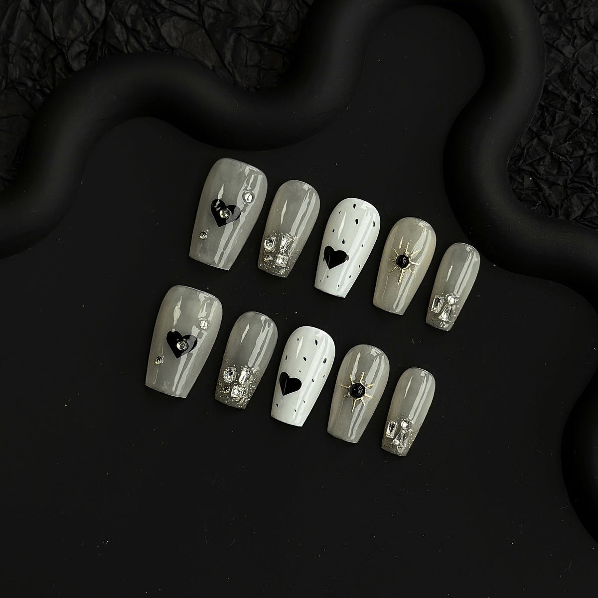 Themed Press-On Nail Art Set