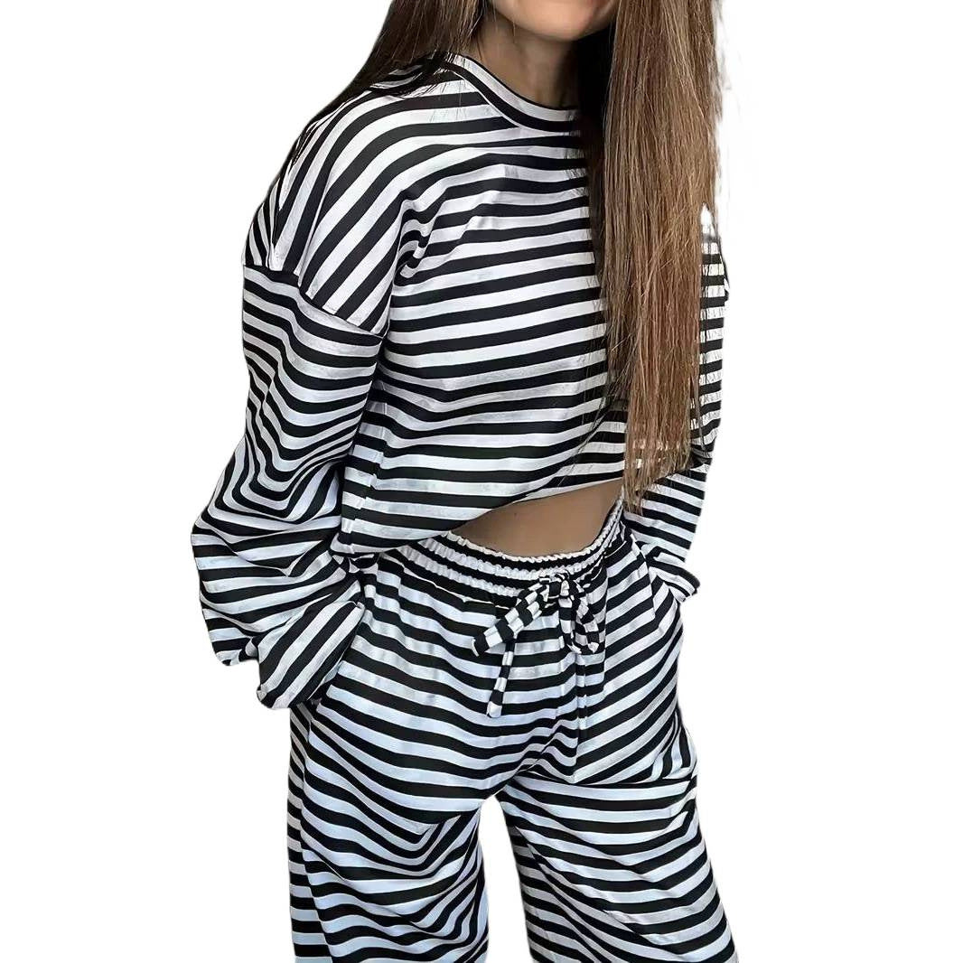 Women's Striped Loungewear Set with Oversized Sweatshirt and Elastic Drawstring Trousers