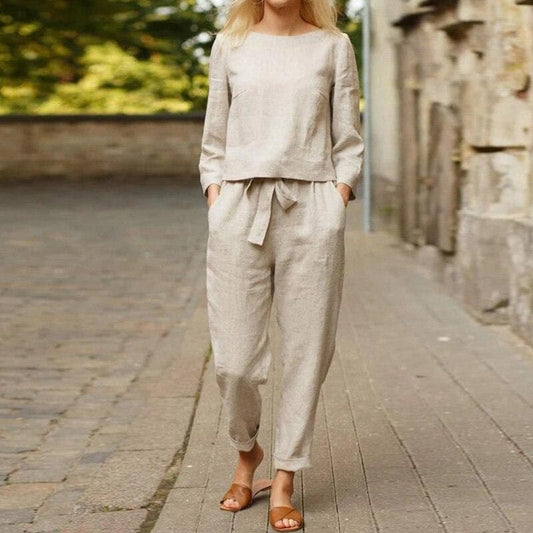 Image of Women's Relaxed-Fit Pant Set